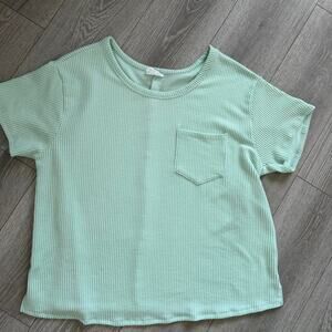 Andre mint green textured pocket